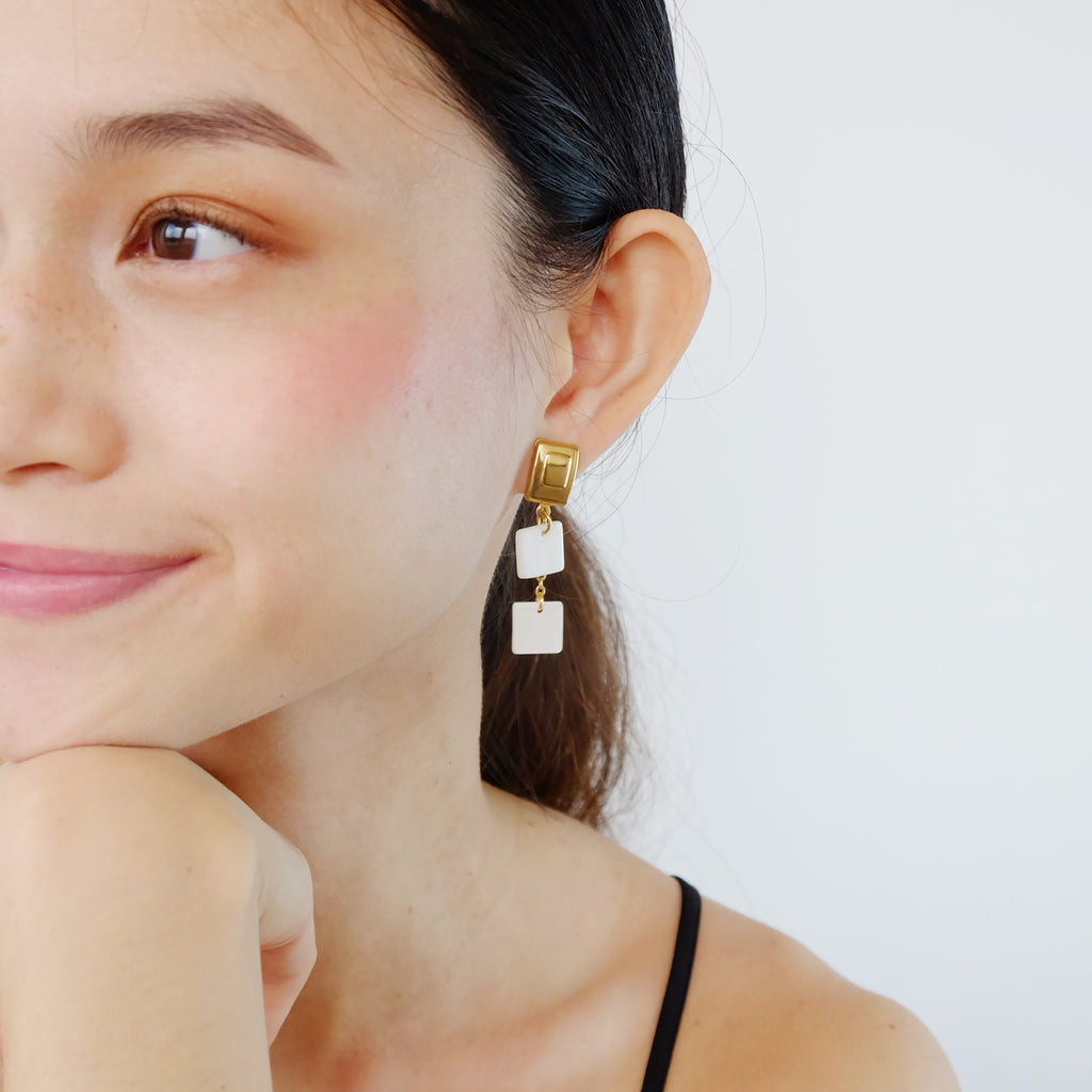 Cotillard 2-Way Earrings in Shell