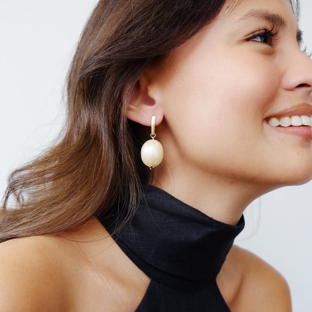 Anya Earrings in Ivory (LoveFlawed)