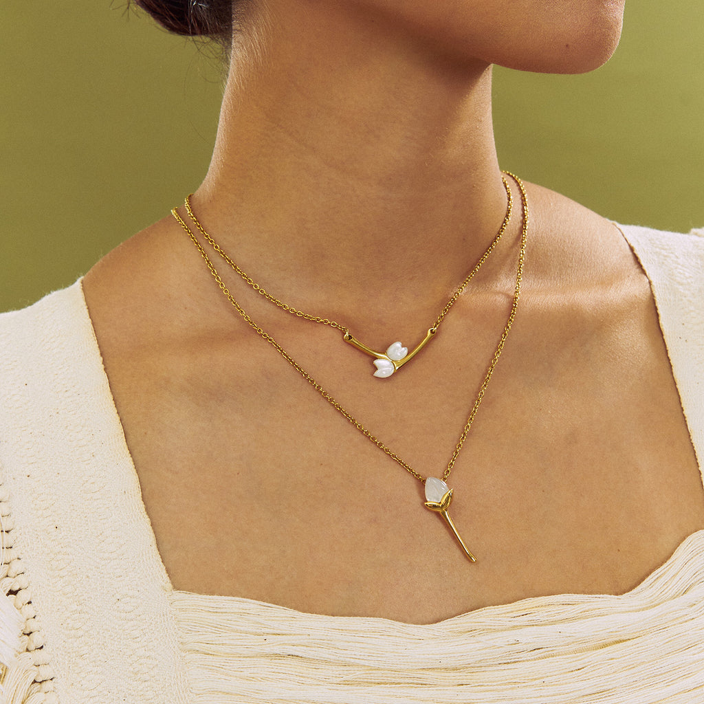 Jasmine Bud Necklace in Mother of Pearl