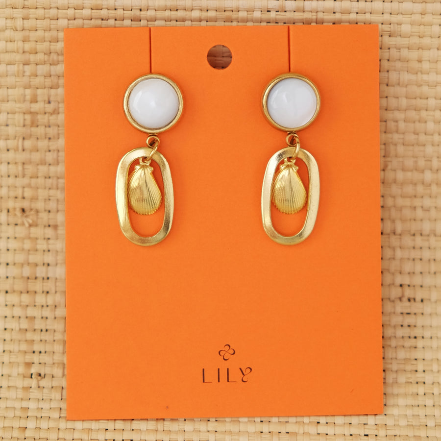 Oval Shell Earrings in Gold (Pre-Order & Limited)